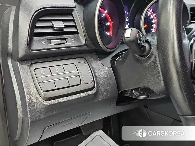 Ssangyong Tivoli Air id 4748645 из Кореи 8