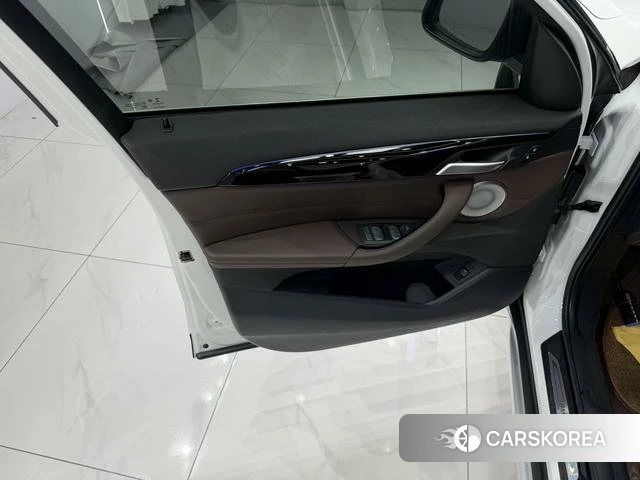 BMW X1 id 4301720 из Китая 8