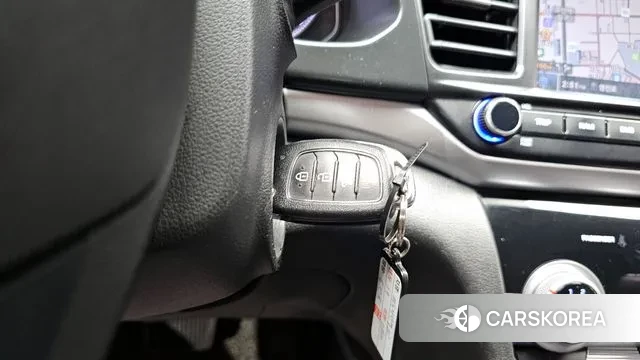 Hyundai The New Avante AD id 3413068 из Кореи 8