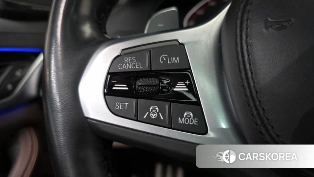 BMW 5 Series (G30) id 3922683 из Кореи 8