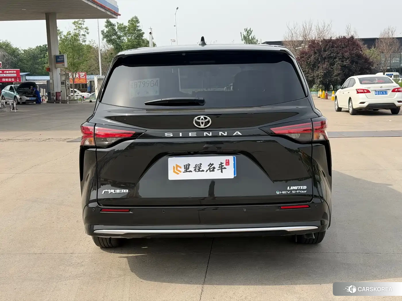 Toyota Sienna id 4545805 из Китая 8