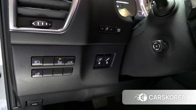 Lexus NX300h id 3936860 из Кореи 8