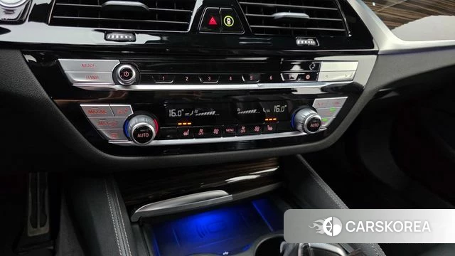 BMW 5 Series (G30) id 4580078 из Кореи 8