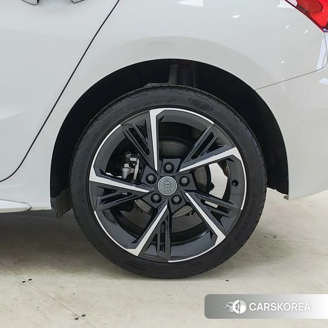 Audi A3 id 4213128 из Китая 8
