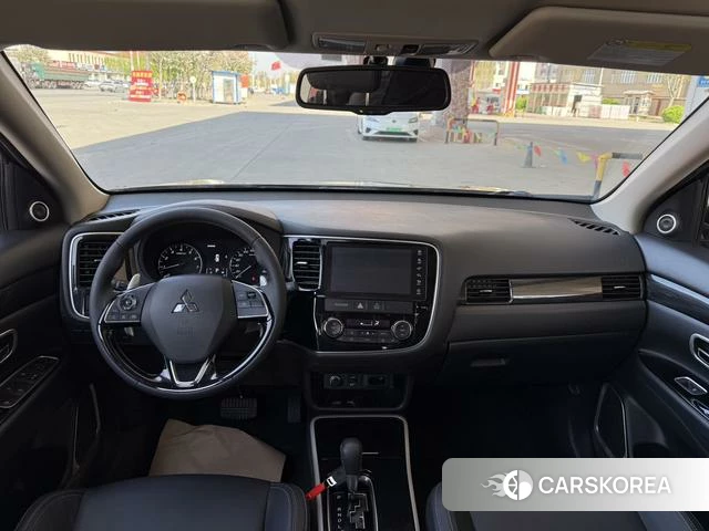 Mitsubishi  Outlander id 4253126 из Китая 8