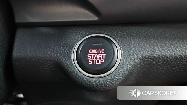 Kia Stonic id 4785851 из Кореи 8