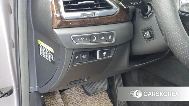 Genesis G90 id 4895302 из Кореи 8