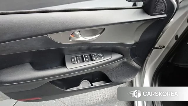 Kia Come New K3 id 3000566 из Кореи 8