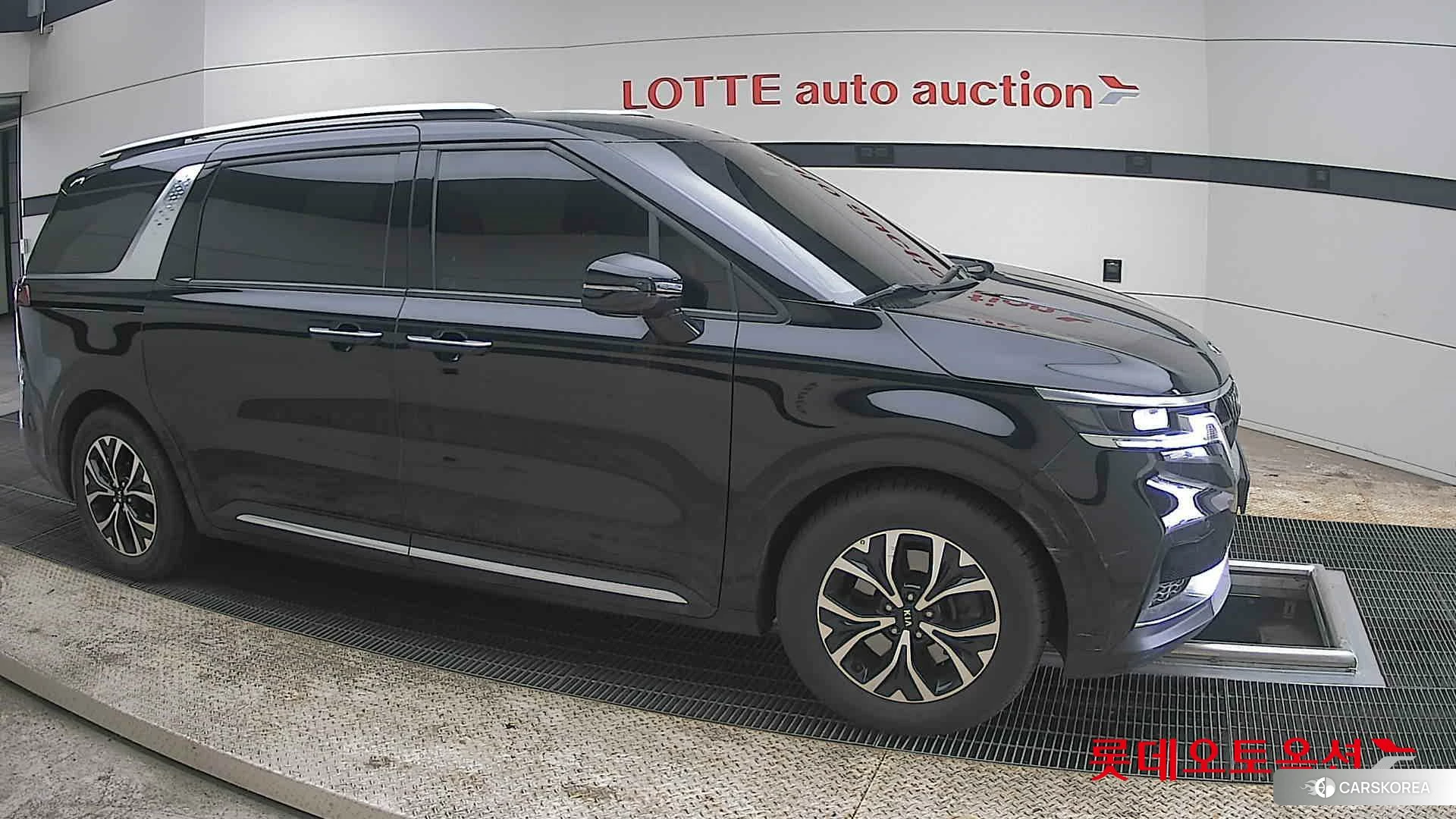 Kia Carnival id 3888380 из Кореи 8