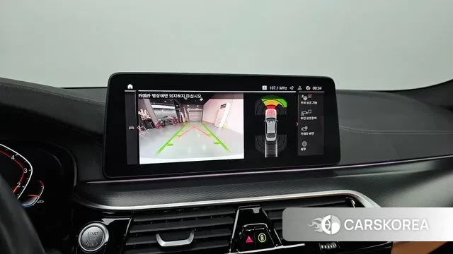 BMW 5 Series (G30) id 2974901 из Кореи 8