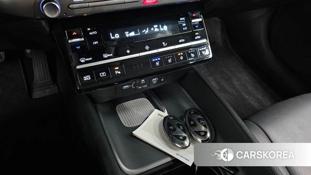 Hyundai Grandeur (GN7) id 4555304 из Кореи 8