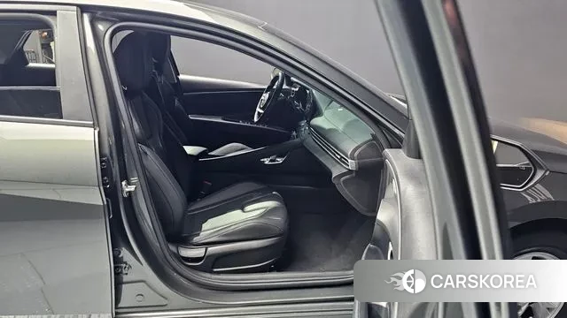 Hyundai Avante (CN7) id 3017928 из Кореи 8