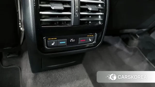 Volkswagen Passat GT (B8) id 3682593 из Кореи 8