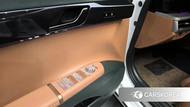 Hyundai Grandeur Hybrid (GN7) id 2974707 из Кореи 8