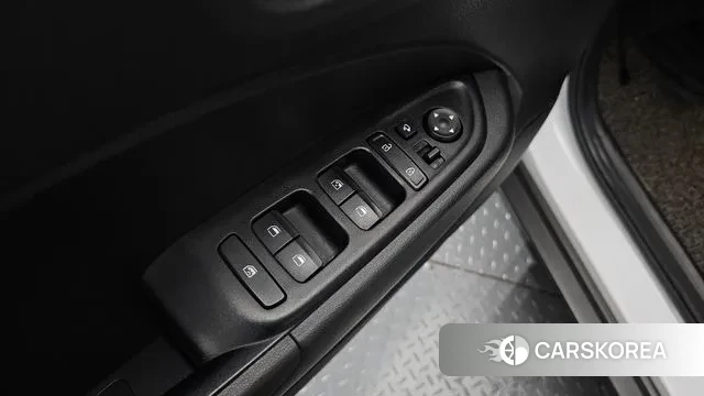 Hyundai Venue id 3379566 из Кореи 8