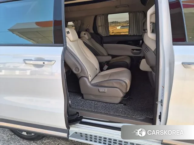 Kia Carnival 4th generation id 3371026 из Кореи 8