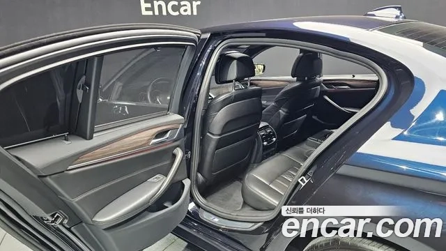 BMW 5 Series (G30) id 2876853 из Кореи 8