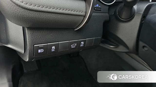 Toyota Camry (XV70) id 3859813 из Кореи 8