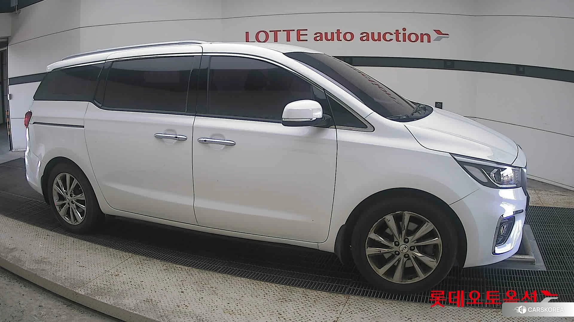 Kia Carnival id 4909152 из Кореи 8