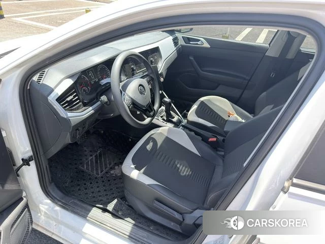 Volkswagen Polo id 4335049 из Китая 8