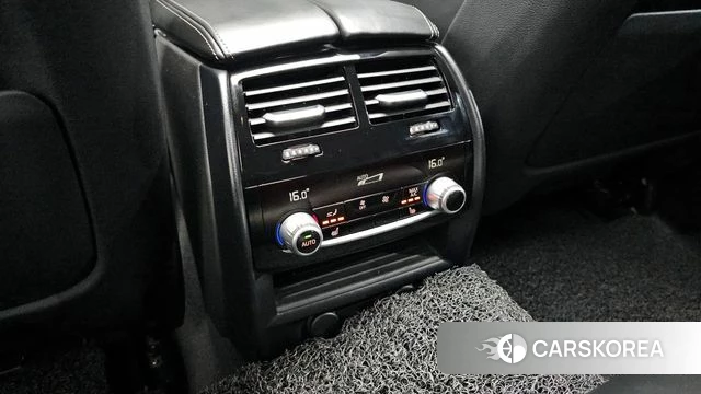 BMW 5 Series (G30) id 3845478 из Кореи 8