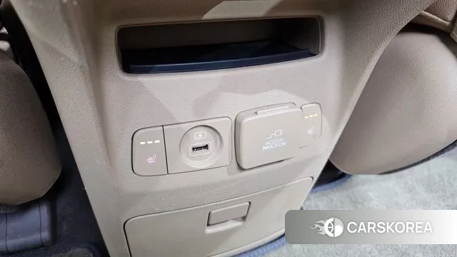 Kia All New Carnival id 3531422 из Кореи 8