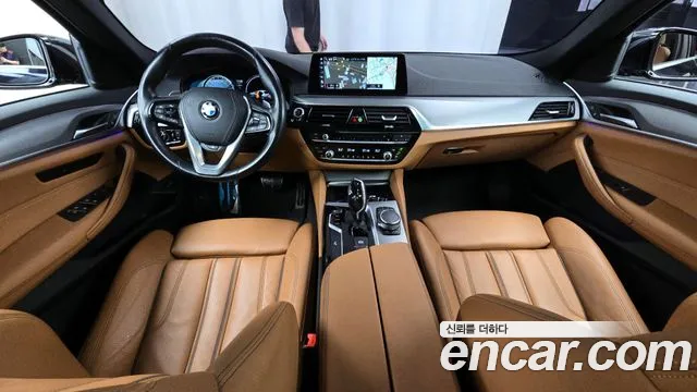 BMW 5 Series (G30) id 2791648 из Кореи 8