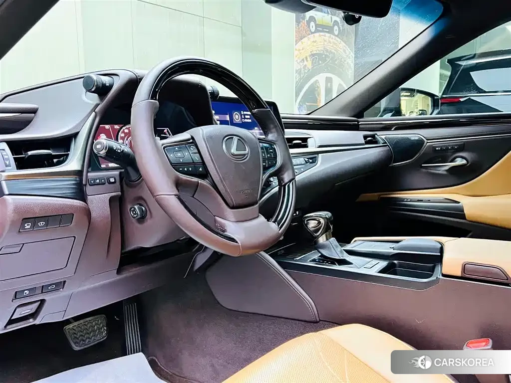 Lexus ES id 4576690 из Китая 8