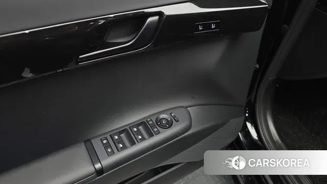 Hyundai Grandeur Hybrid (GN7) id 3720690 из Кореи 8