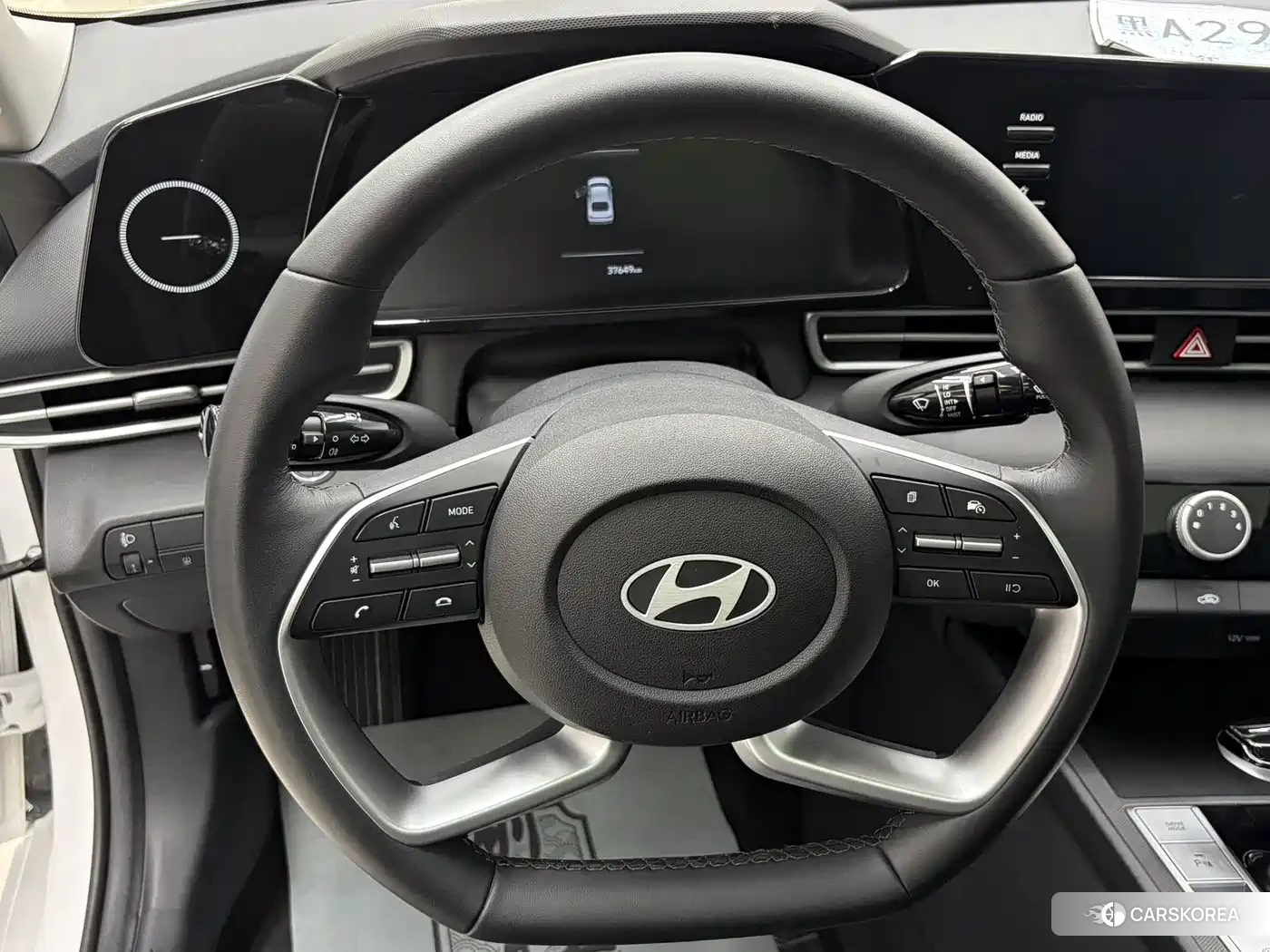 Hyundai Elantra id 4553942 из Китая 8