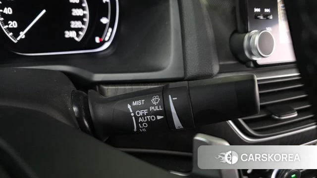 Honda Accord 10th Generation id 3899864 из Кореи 8