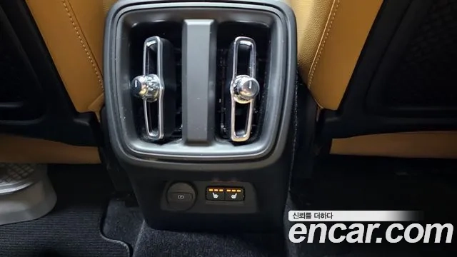 Volvo XC40 id 2955909 из Кореи 8