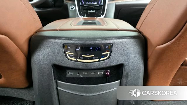 Cadillac Escalade id 3905765 из Кореи 8