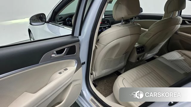 Genesis The New G70 id 3916083 из Кореи 8