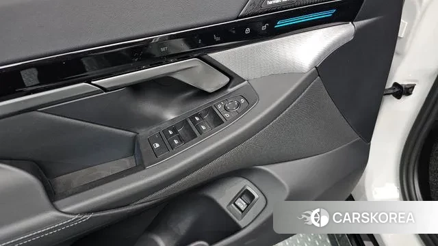 BMW 5 Series (G60) id 3388567 из Кореи 8