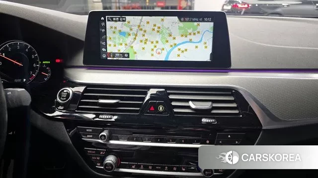 BMW 5 Series (G30) id 3357420 из Кореи 8