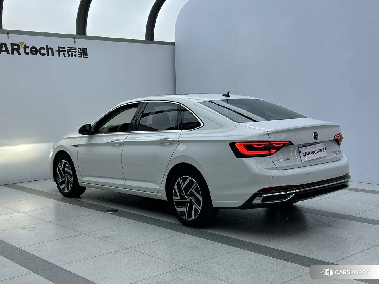 Volkswagen Sagitar id 4512692 из Китая 8
