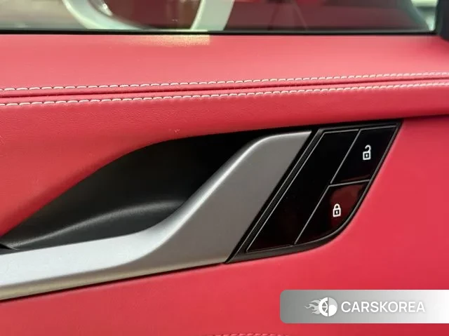 Porsche 911(992) id 3094846 из Кореи 8