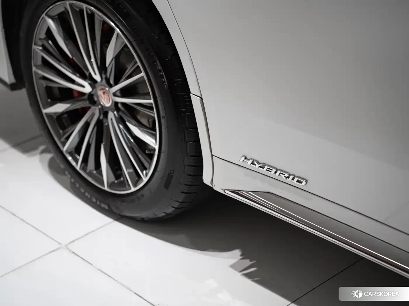 Lexus LM id 4559802 из Китая 9