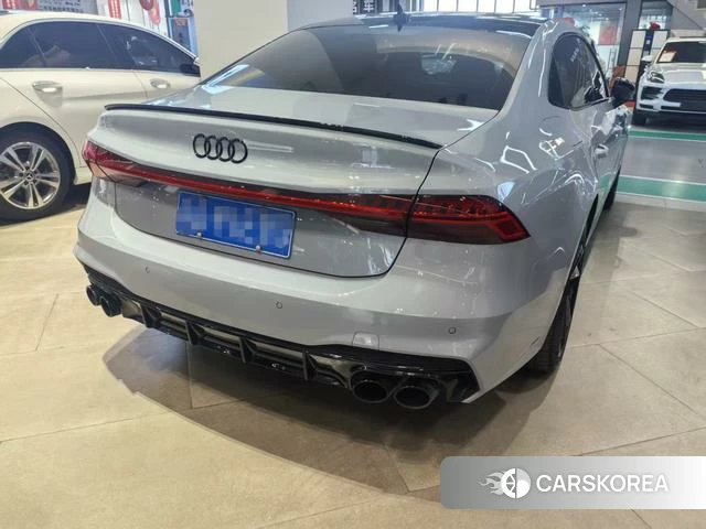 Audi A7L id 4261633 из Китая 8