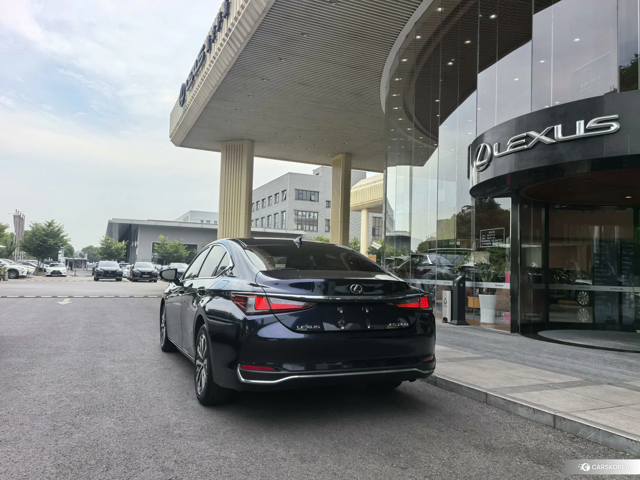 Lexus ES id 4441012 из Китая 8