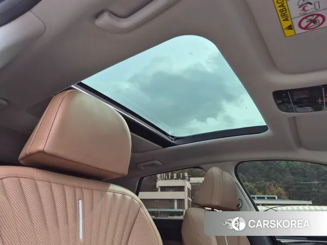 Hyundai Grandeur Hybrid (GN7) id 3081197 из Кореи 8