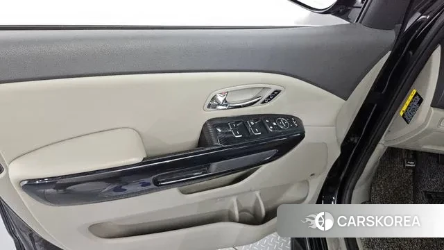 Kia All New Carnival id 2981927 из Кореи 8