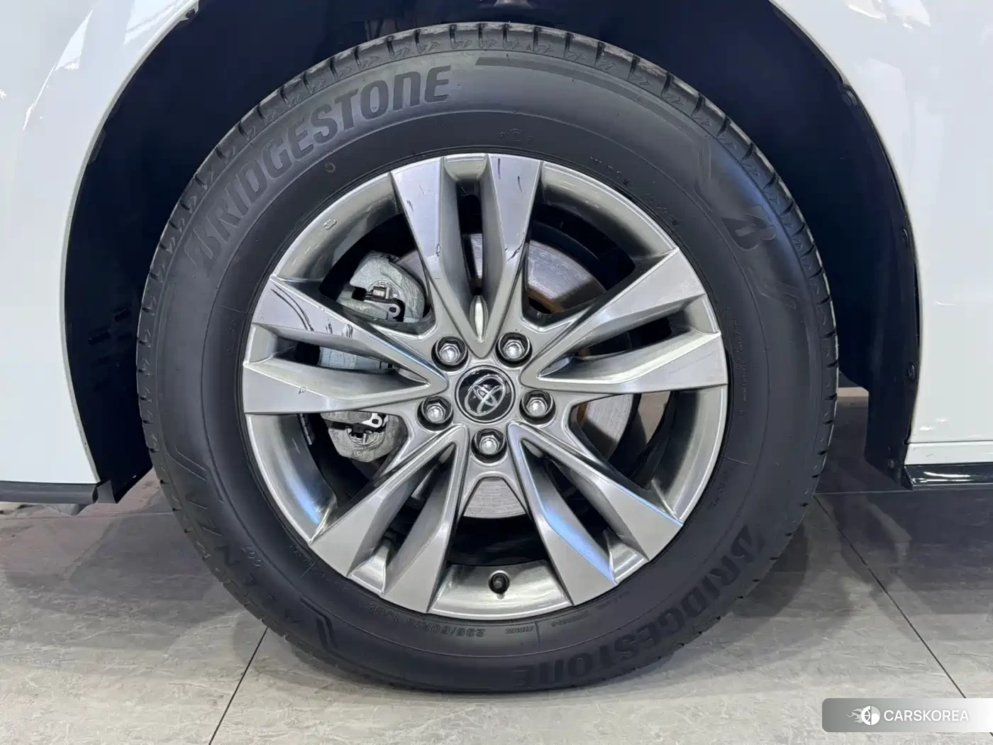 Toyota Sienna id 4622520 из Китая 8