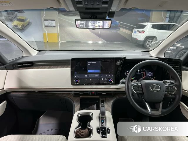 Lexus LM id 4239487 из Китая 8