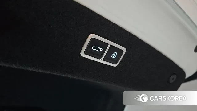 Genesis G90 (RS4) id 3007397 из Кореи 8