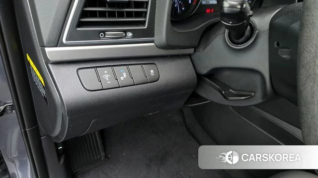 Hyundai Avante AD id 3899846 из Кореи 8