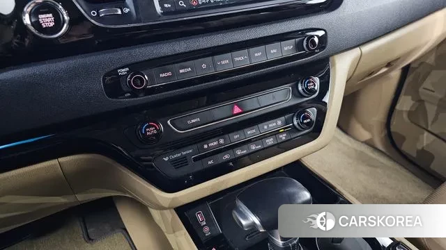 Kia The New Carnival id 3356945 из Кореи 8