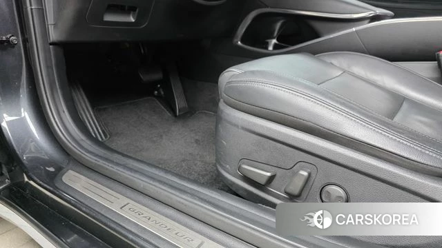 Hyundai The New Grandeur IG id 4502126 из Кореи 8