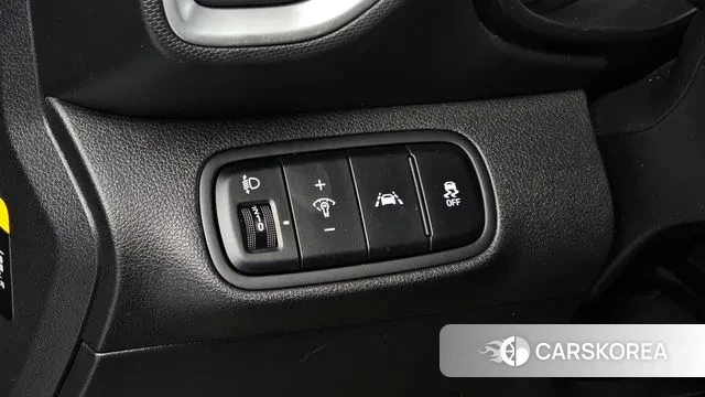 Hyundai Venue id 3045090 из Кореи 8